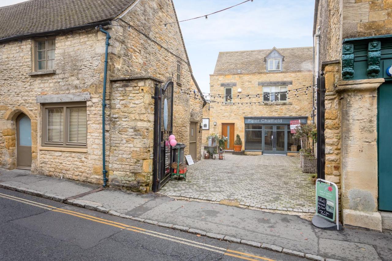 The Loft: Unique, Romantic, Grade II Listed, Dog Friendly Stow-on-the-Wold Bagian luar foto